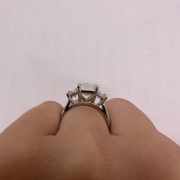 4.02 carat F VS1 emerald cut lab diamond engagement ring three stone - Picture 3 of 8